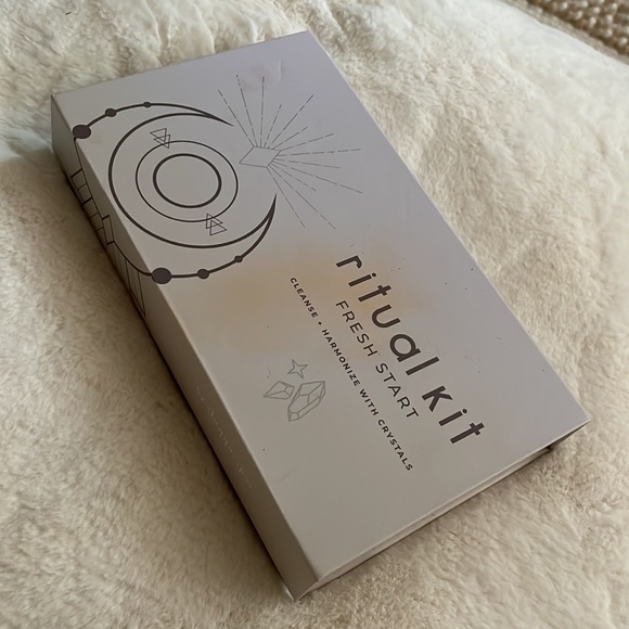 Crystal Ritual Kit Fresh Restart - Picture 2 of 3